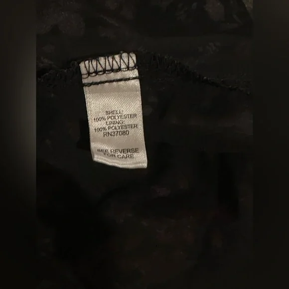 Cato Women’s Floral V-Neck Sleeveless Tank Top size Large Pink and black - Picture 9 of 9